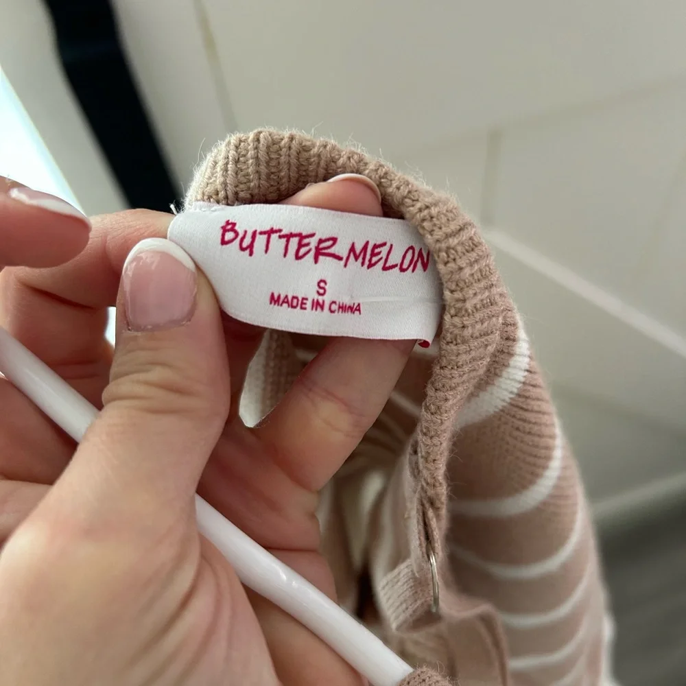 Striped Beige and White Maxi Dress - Picture 5 of 8